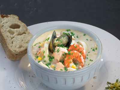Traditional Irish seafood chowder served on a food tour in Ireland